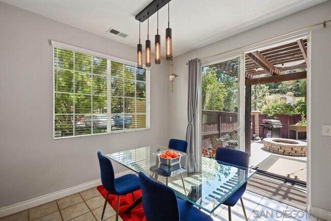 Building Photo - 907 Mira Lago Way