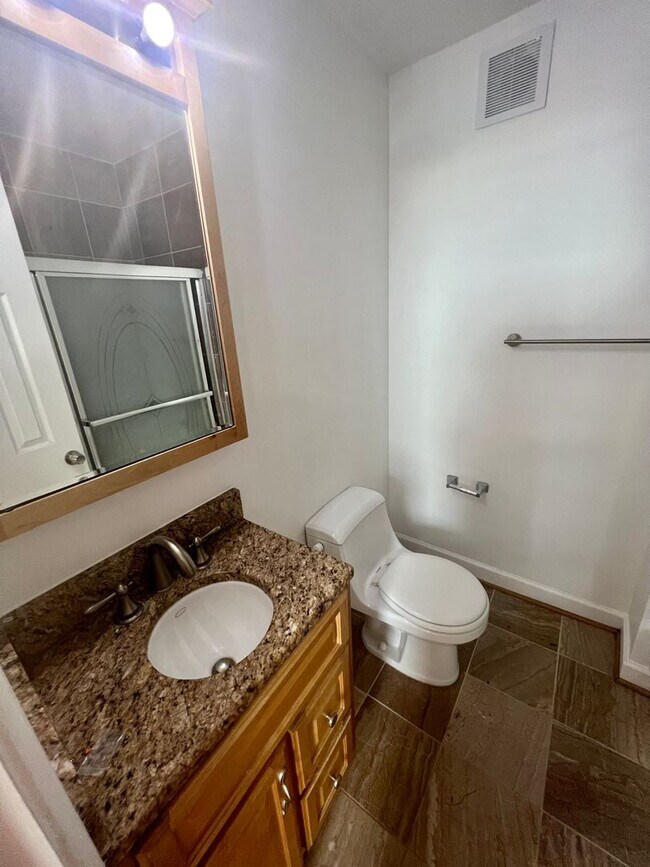 Building Photo - Charming 1-Bedroom in Eckington, DC – Prime Location at North Capitol & Rhode Island Corridor!