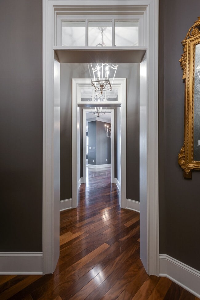 Building Photo - 4120 Ridgefield Dr