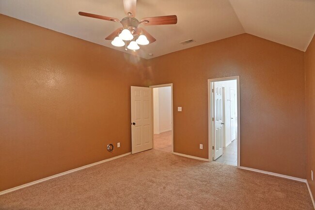 Building Photo - BEAUTIFUL 3 BEDROOM HOME LOCATED IN FRISCO, TEXAS!