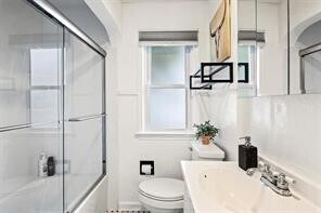 Building Photo - 839 Elmwood Ave