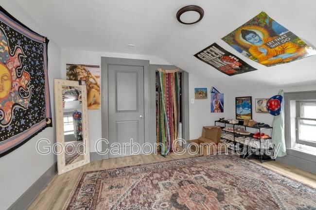 Building Photo - 36 Water St