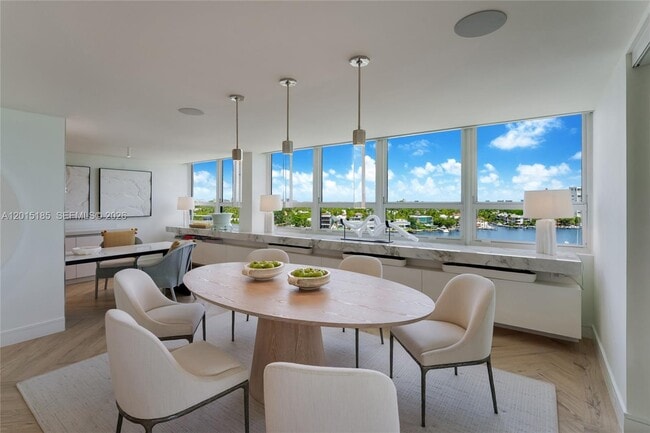 Building Photo - 1 Grove Isle Dr