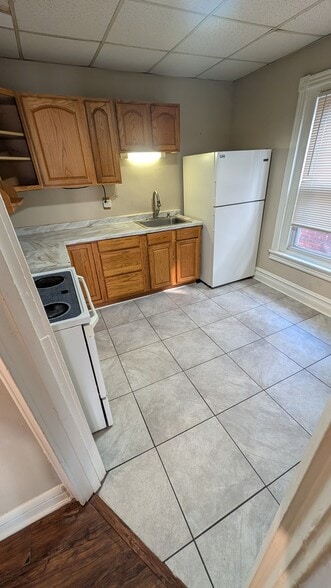 Building Photo - 238 S Madison St