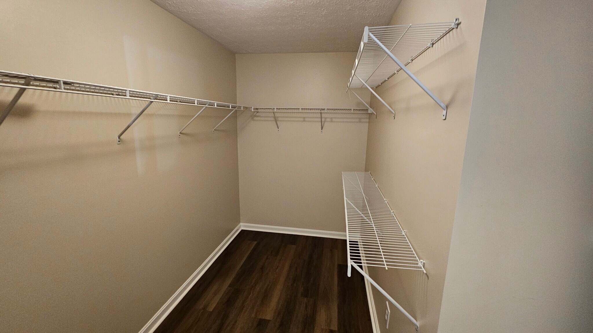 Primary Bath Walk-in Closet - 5411 Skeffington Way