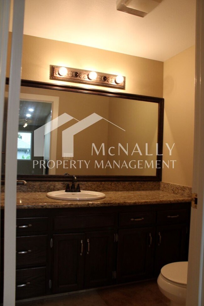 Building Photo - Beautiful 3BR Home in Cul-de-Sac – Loft, Deck & 3-Car Garage