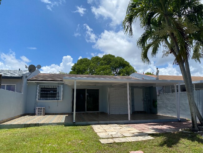 Building Photo - 4975 SW 129th Ct