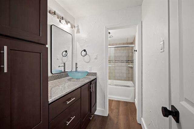 Building Photo - 2706 Creekwood Ct