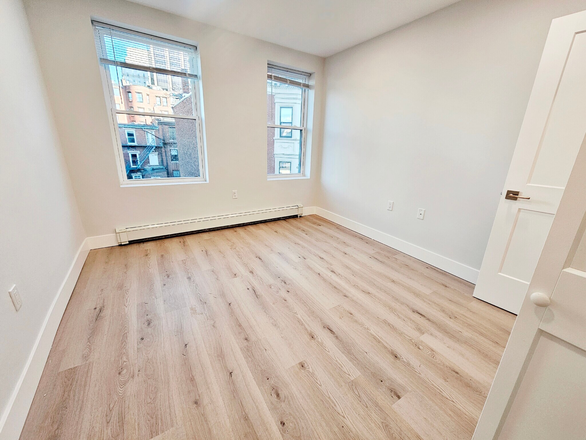 Building Photo - 40 Joy St