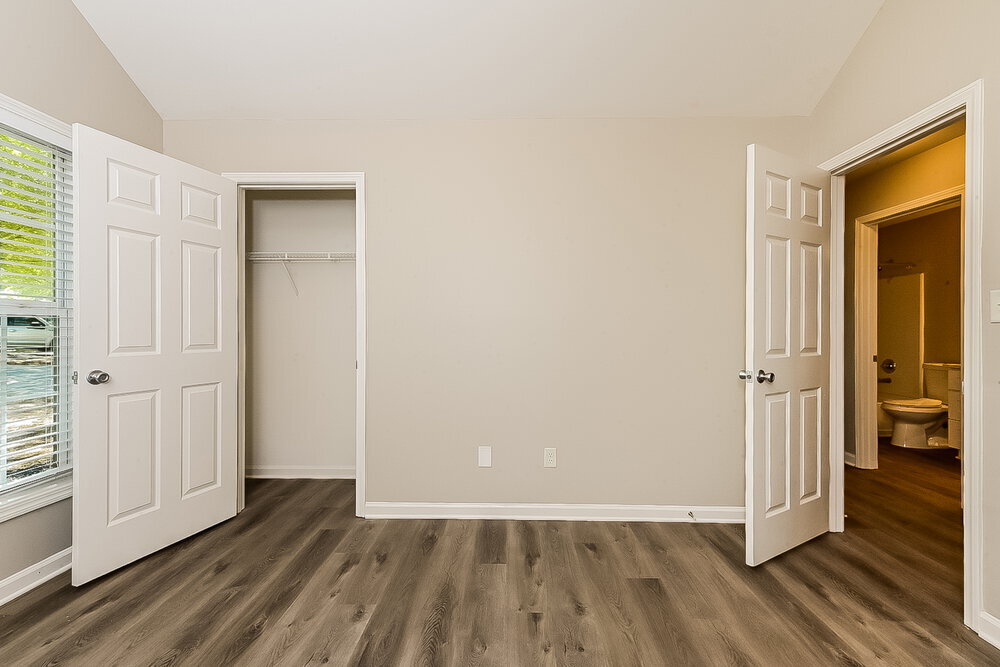 Building Photo - 433 Eglington Tr
