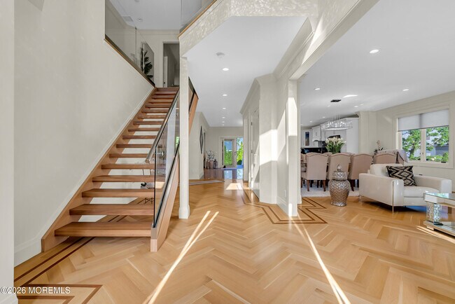 Building Photo - 243 Overbrook Ave