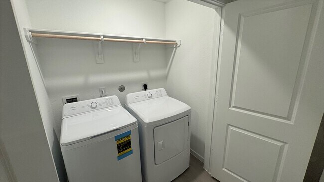 Building Photo - 9343 Speckled Trout Dr