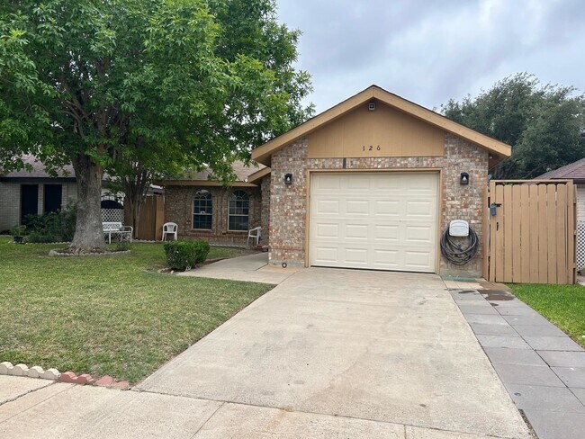 Building Photo - 126 Knoll Ave