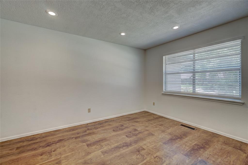 Building Photo - 1124 Merrymen Grn