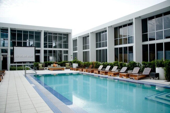 Building Photo - 1100 Biscayne Blvd