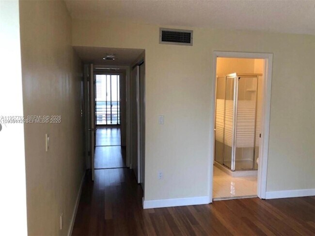 Building Photo - 3089 NE 183rd Ln