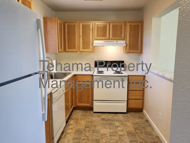 Building Photo - 2 Bedroom  1.5 Bath Townhouse in Orland