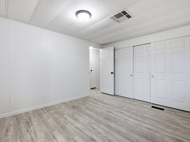 Building Photo - 1655 W Ajo Wy