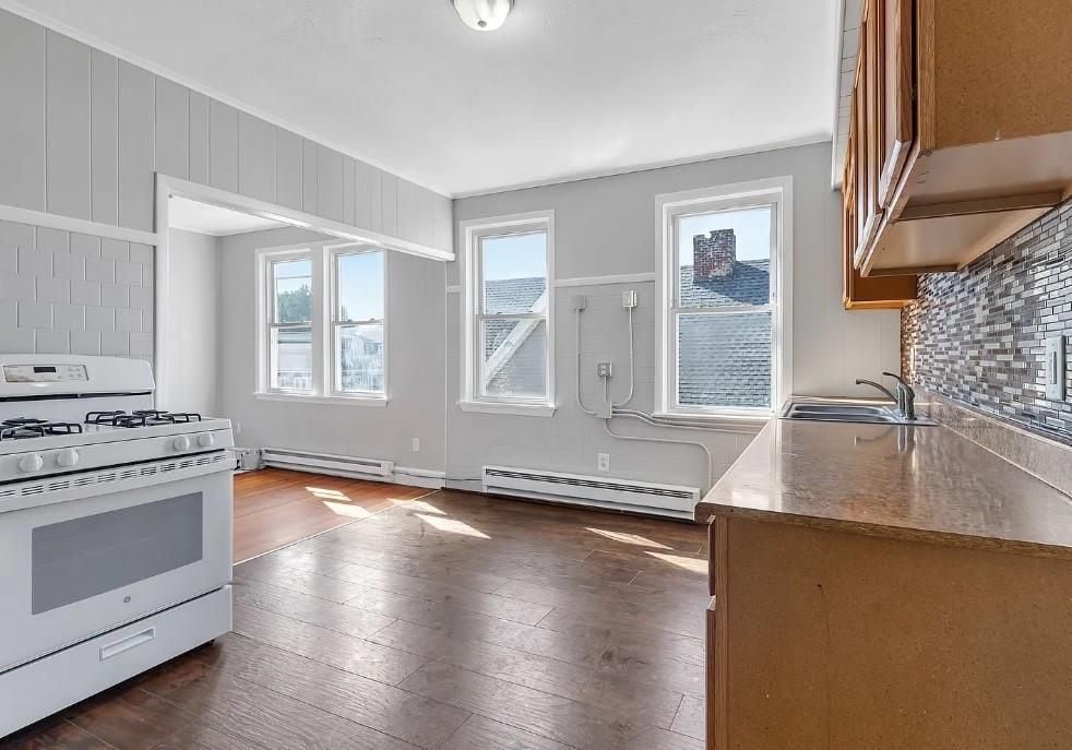 Building Photo - 109 Pocasset Ave