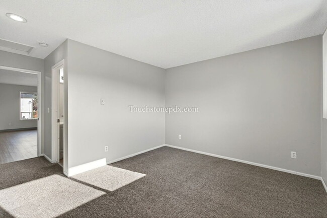 Building Photo - 2429 SE 135th Ave