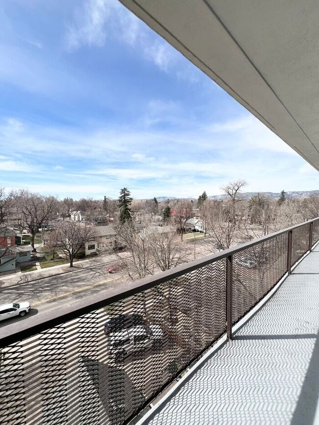 Building Photo - Downtown Fort Collins 2bd/1.5ba Condo with...
