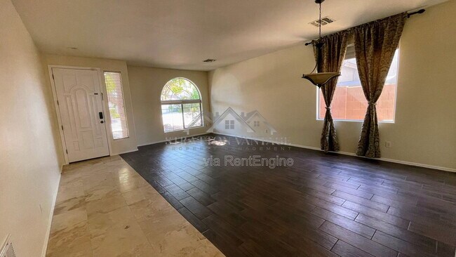 Building Photo - 6814 W Lariat Ln