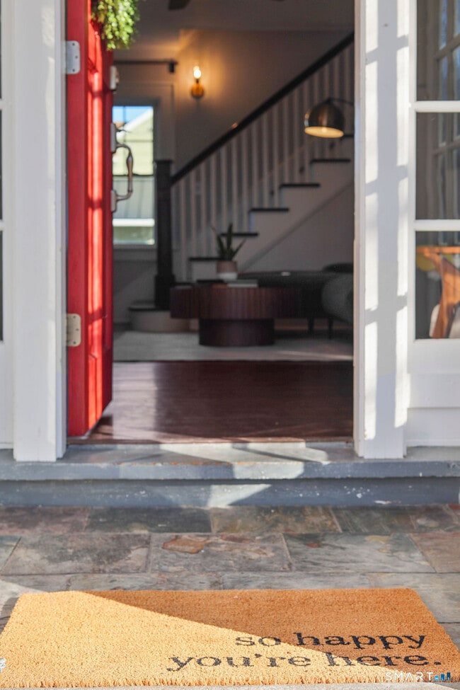 Building Photo - 82 Miller Ave