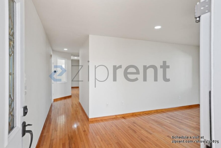 Building Photo - 651 40th St