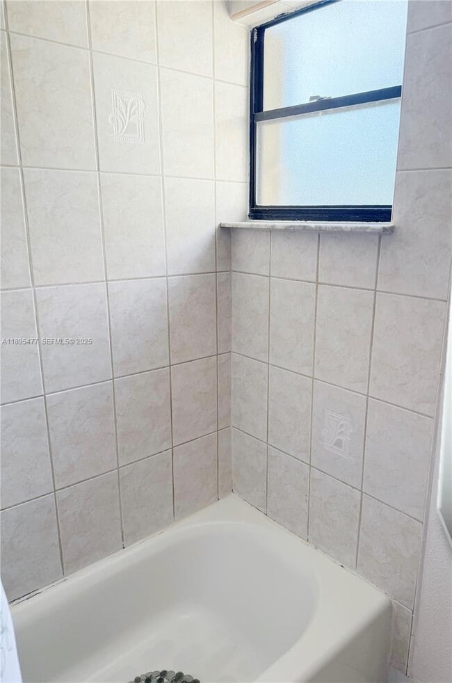 Building Photo - 6024 NW 172nd Terrace