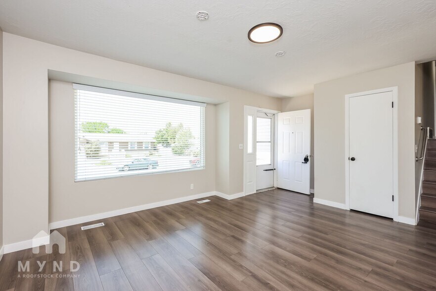 Building Photo - 3907 W 8010 S