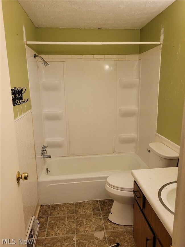 Building Photo - 2781 Thackeray Ave NW