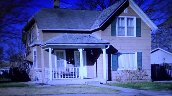 Primary Photo - 205 S Locust Ave