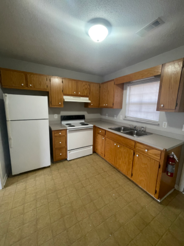 Building Photo - 317 Caswell St