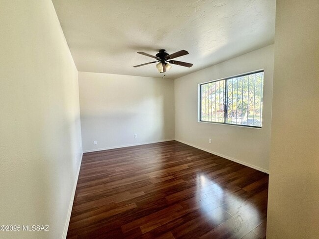 Building Photo - 6536 Calle La Paz