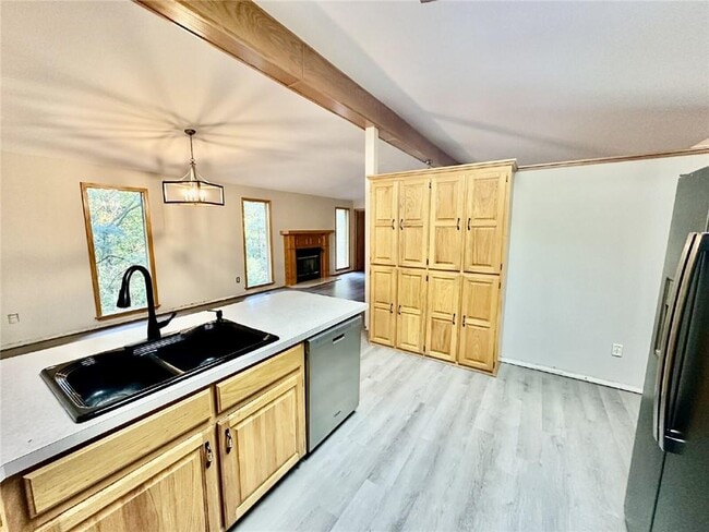 Building Photo - 25 N Cerney Ln