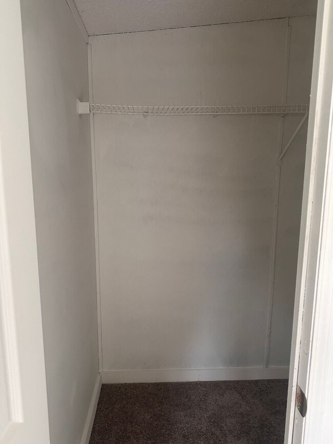 Building Photo - RENTAL HOME 3BD/2BTH