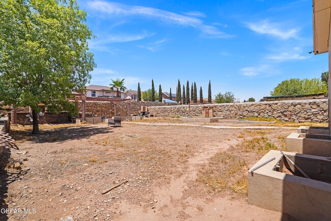 Building Photo - 5009 Cedar Sands Ln
