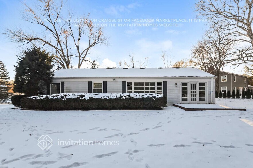 Building Photo - 828 Winmoor Dr