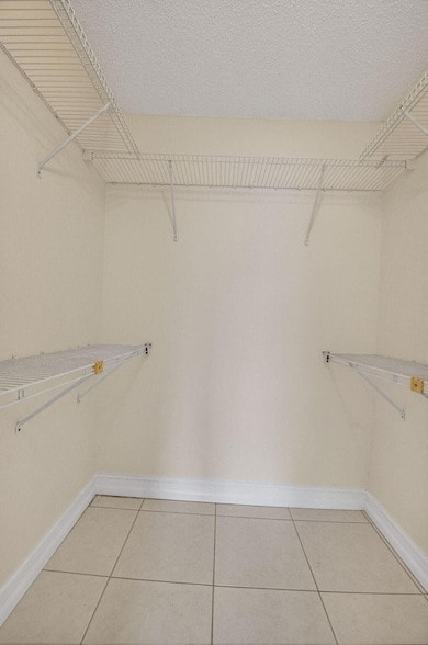 Building Photo - 7535 S Oriole Blvd