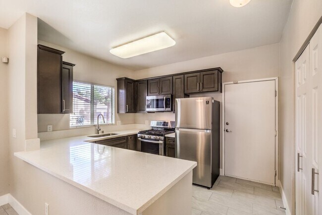 Building Photo - 5250 S Rainbow Blvd