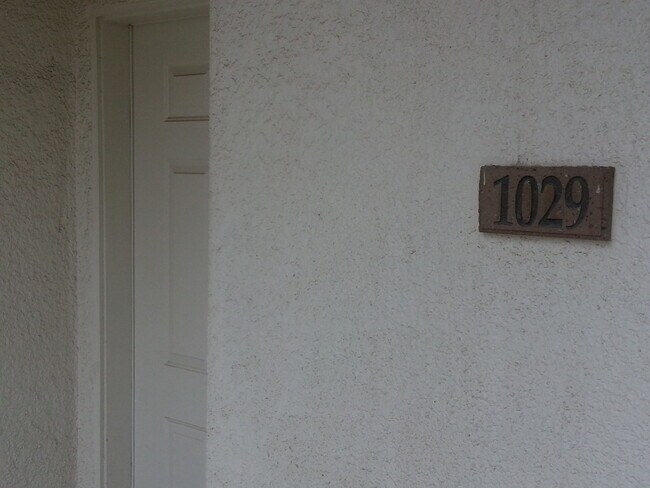 Building Photo - 5650 E. Sahara #1029
