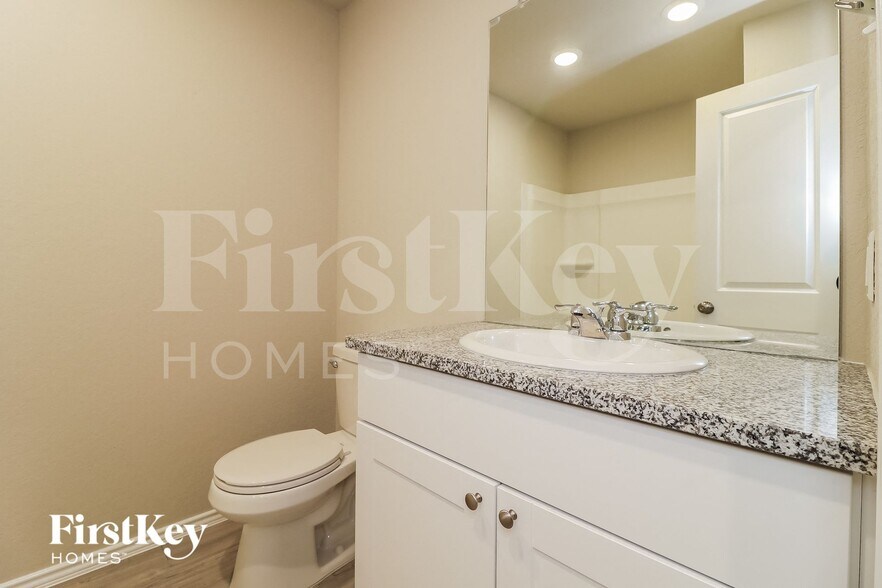 Building Photo - 13124 Thyme Wy