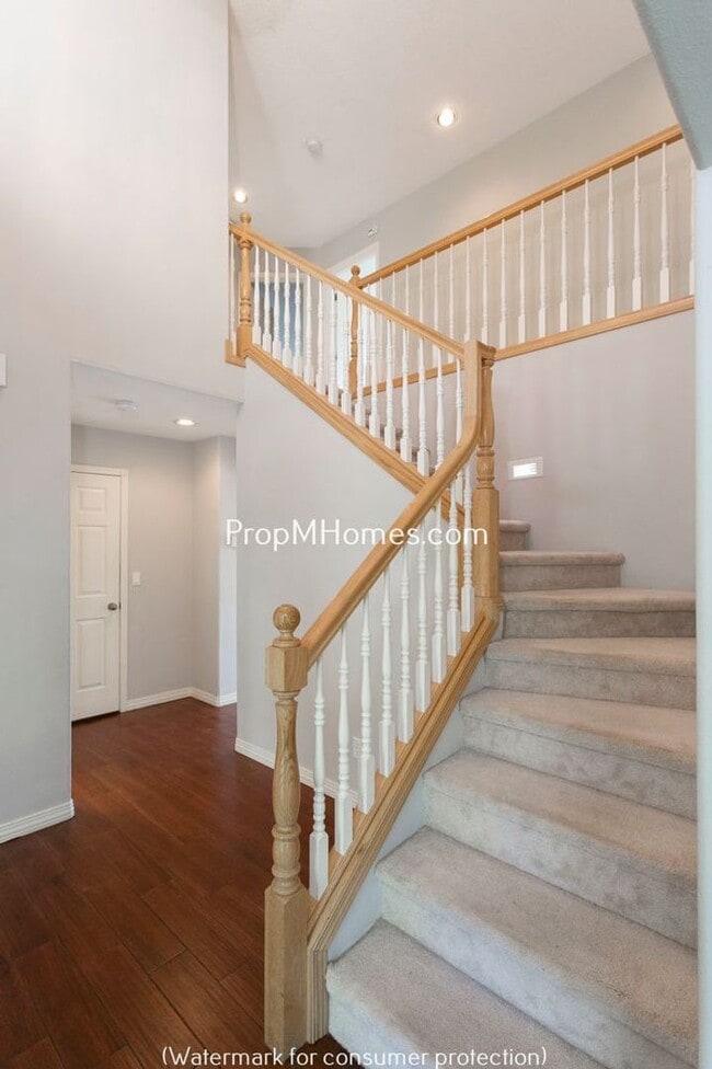 Building Photo - Charming Four Bedroom Bethany Home w/ Fully Fenced Yard!