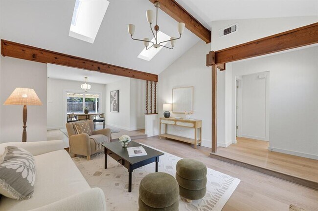 Building Photo - 1114 Stoneoak Ln