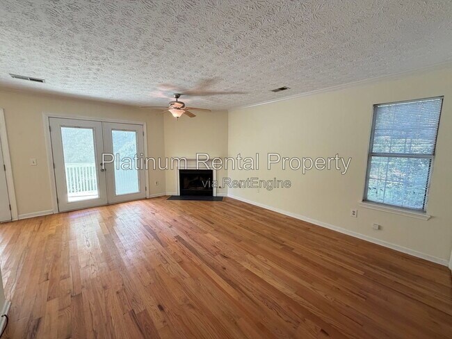 Building Photo - 6533 Meadow Rue Dr