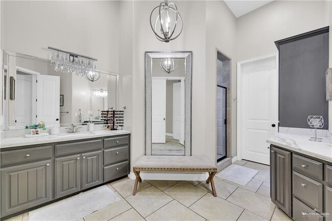 Building Photo - 24 3rd N Ln