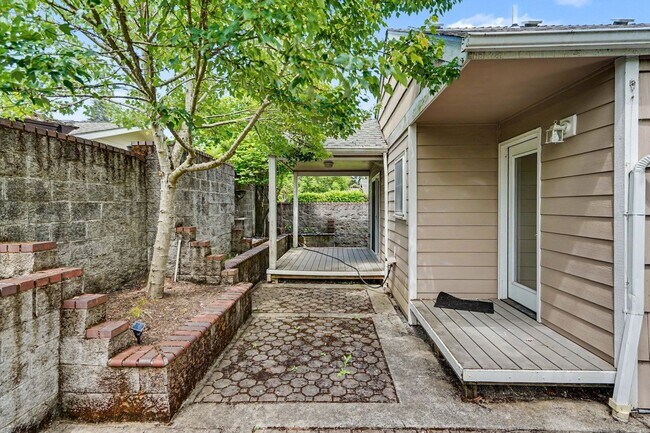 Building Photo - Winter Duplex - VPM215153W-4