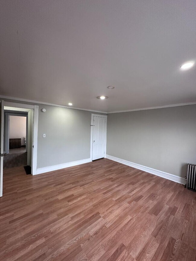 Building Photo - 787 Keating St