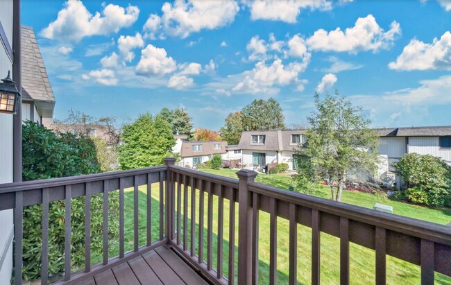 Building Photo - 21 Pebblestone Cir