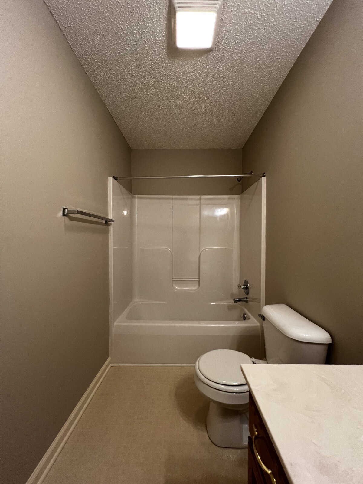 Building Photo - 3427 Poplar Hill